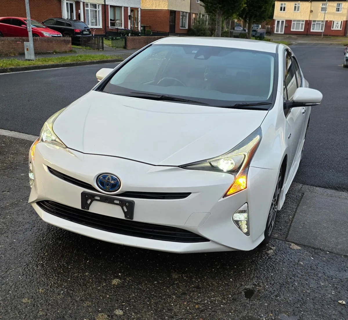 2016 Toyota Prius Hybrid – Japanese Import, Excel - Image 2