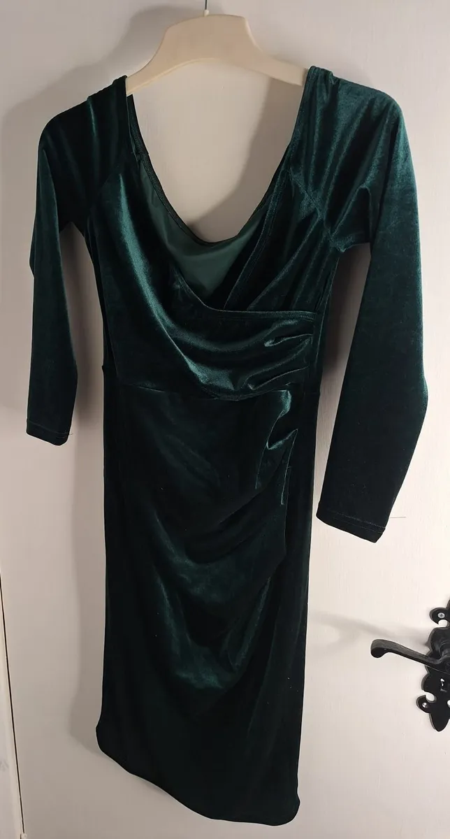 Clothes - Image 4