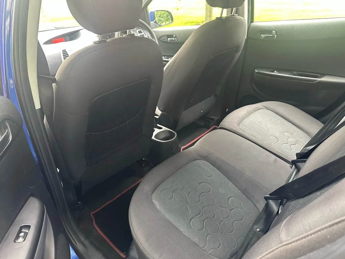 10 Hyundai I20 1.4 diesel ( New Nct 8/26 ) - Image 3