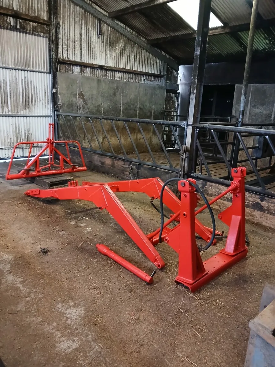 Front Loader for Massey Ferguson with Buckrake - Image 1