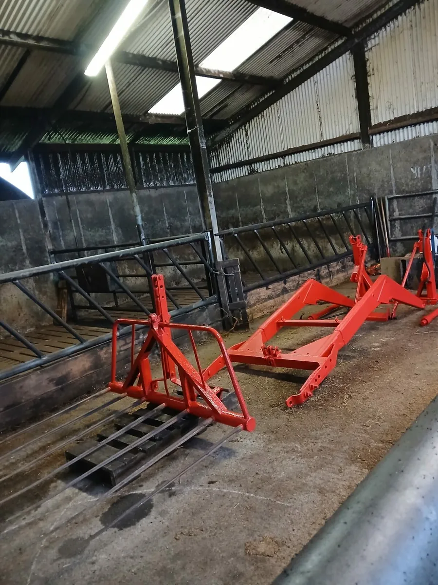Front Loader for Massey Ferguson with Buckrake - Image 2