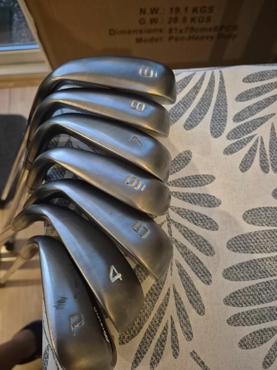 Mizuno JPX EZ Iron Set - Image 3