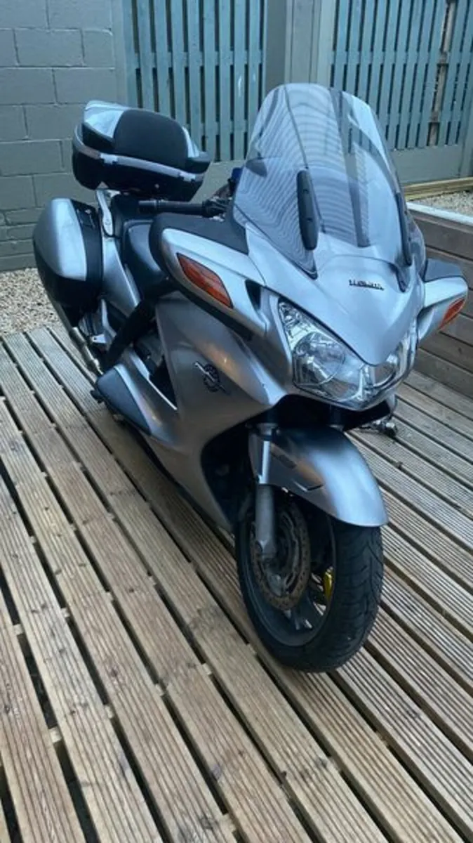 Honda ST1300 Pan Europen - Image 2