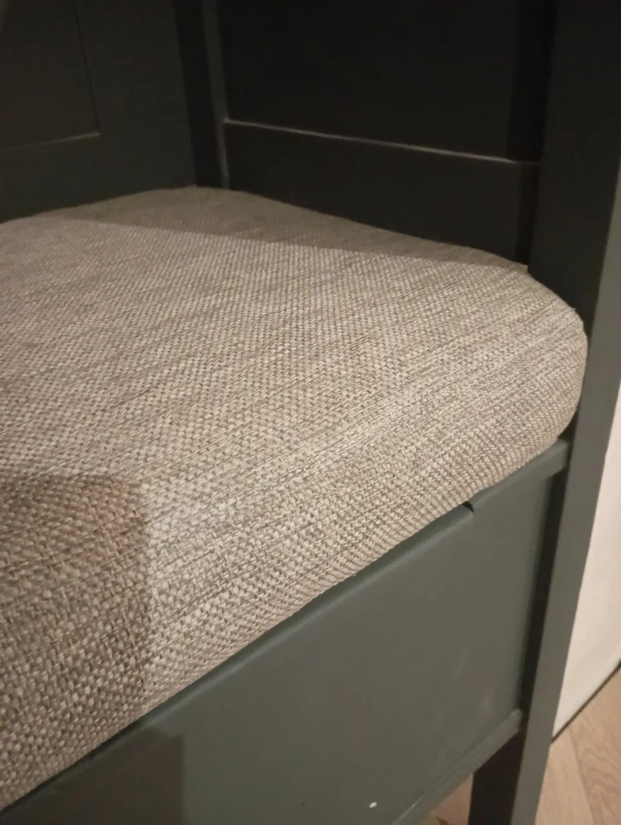 Bench with storage - Image 3