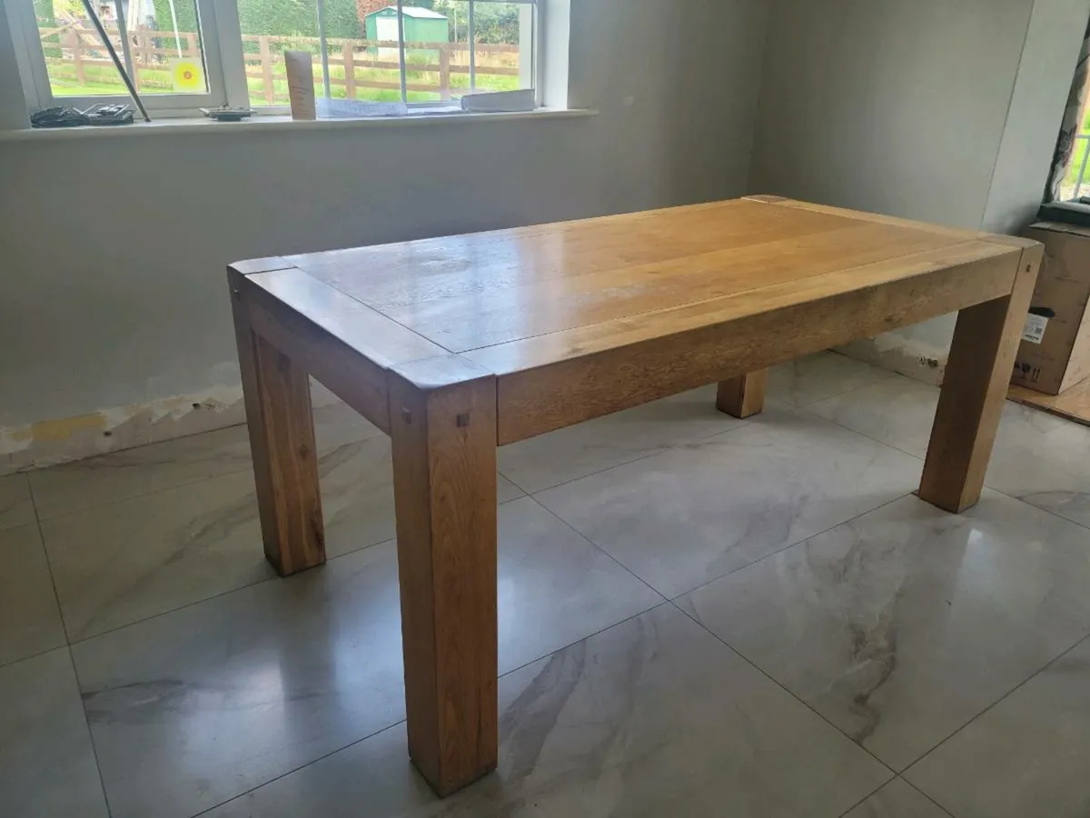 Kitchen /dining room table - Image 1