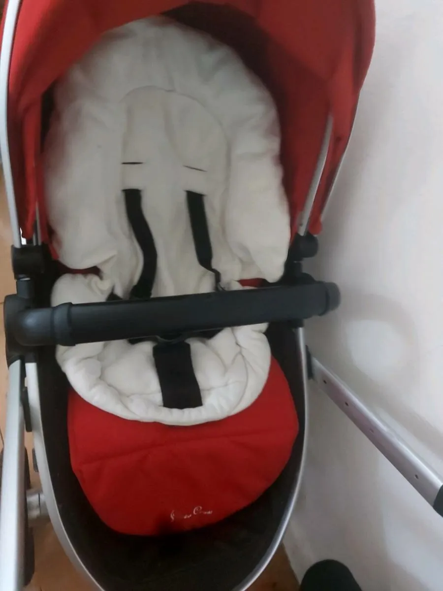 Silver cross surf stroller with maxi cosi car aeat - Image 4