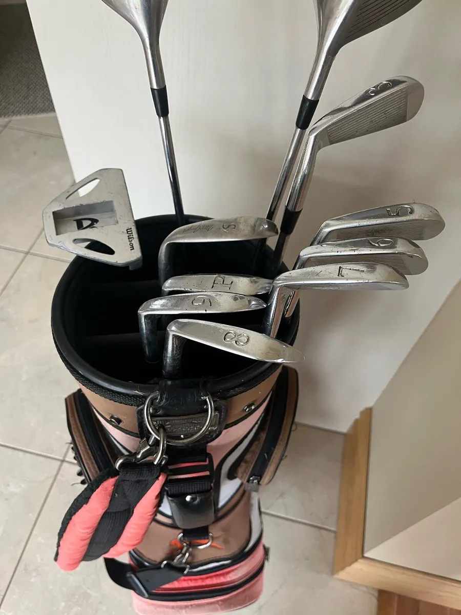 Golf clubs and bag - Image 2
