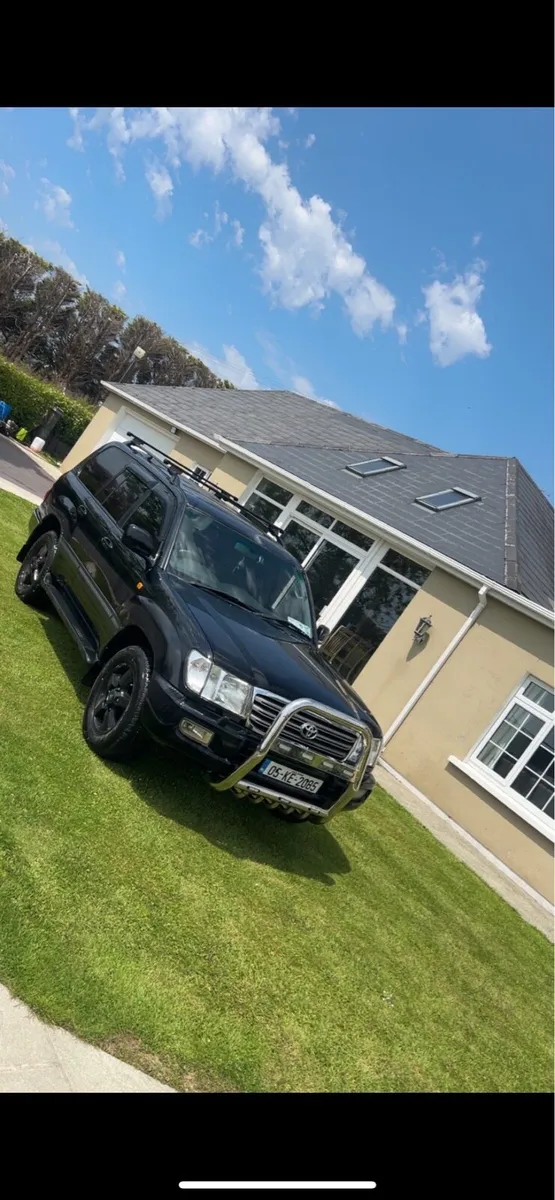 Toyota Land Cruiser Amazon - Image 1