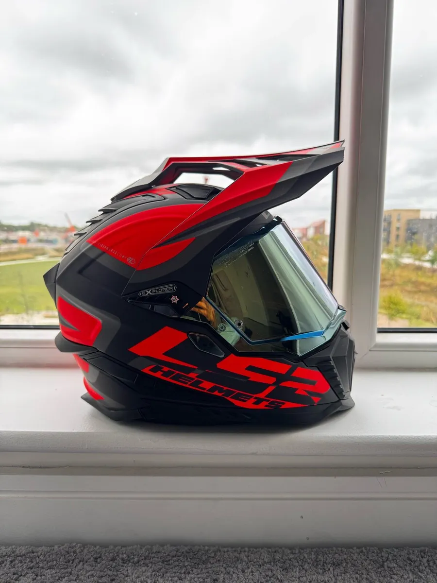 LS2 Explorer Adventure Helmet - Image 1