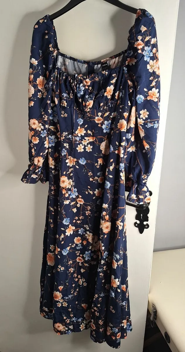 Clothes - Image 3