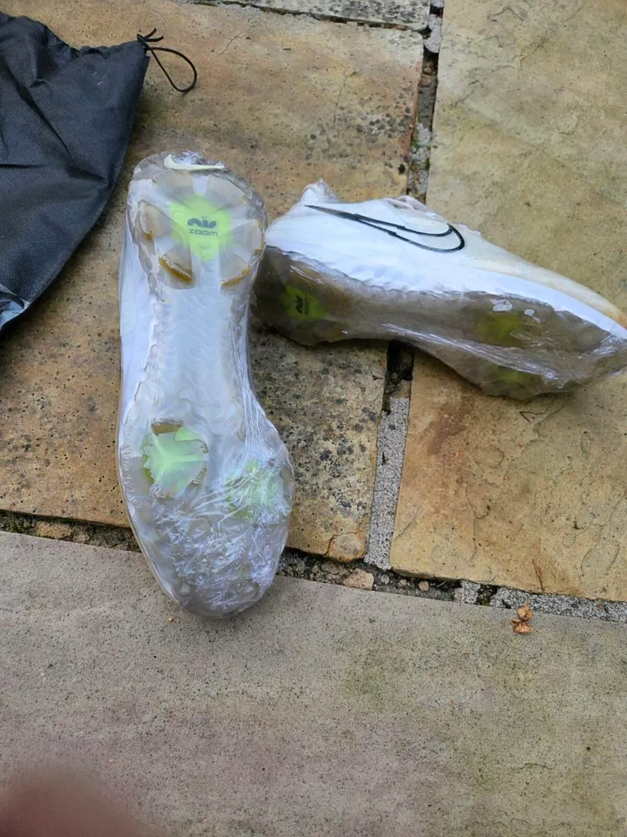 Golf Shoes - Image 3