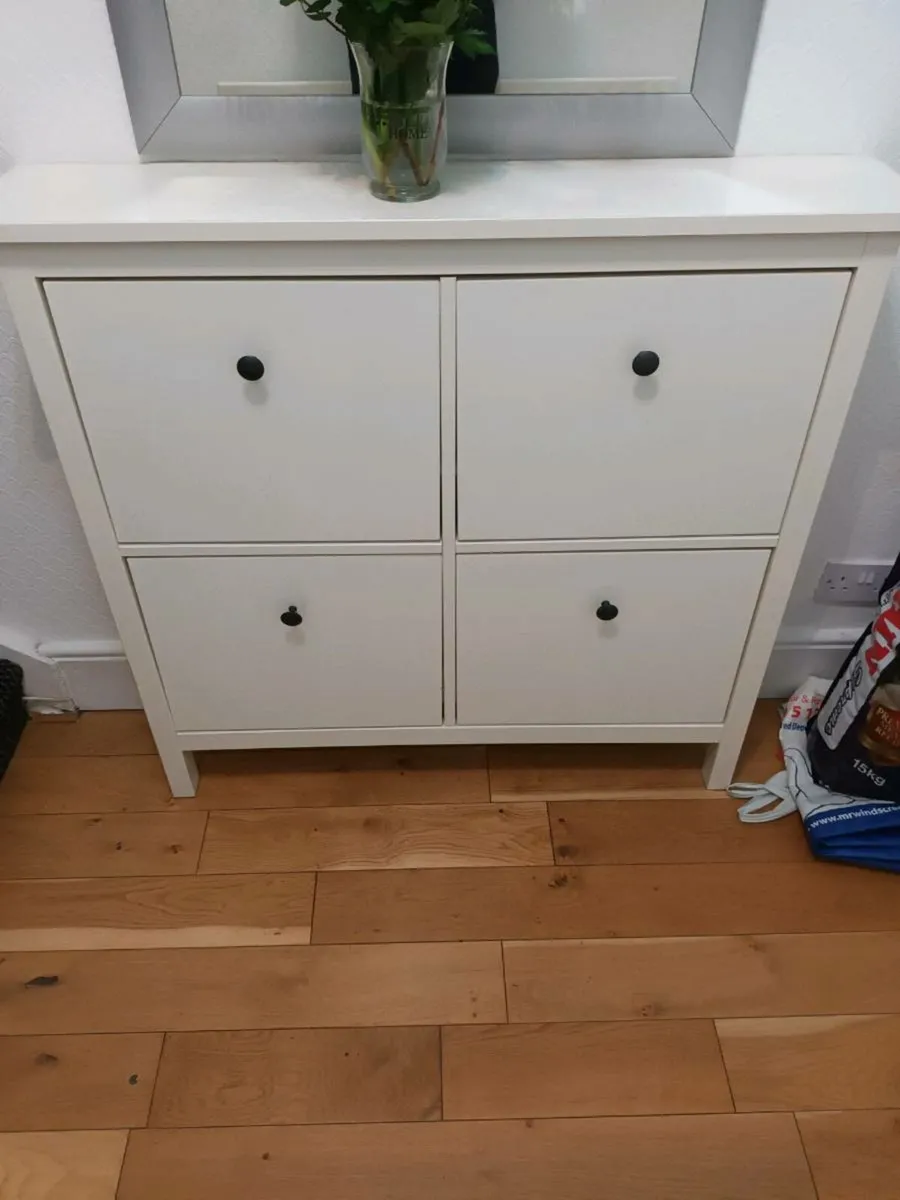 Mirror and shoe storage unit - Image 1