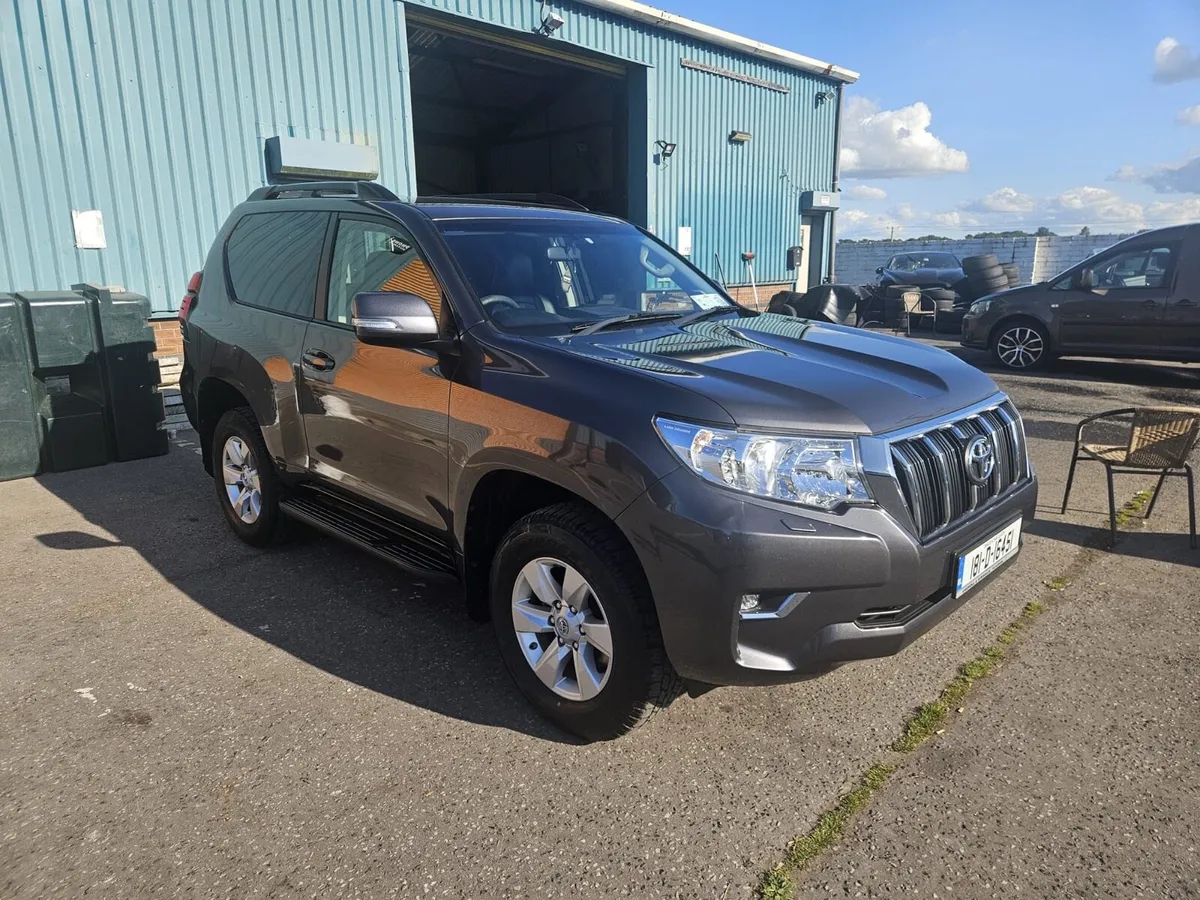 Toyota Land Cruiser - Image 4