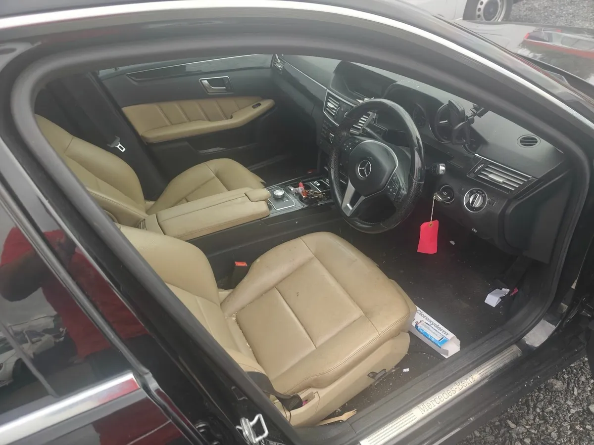 2013 mercedes e200 - Image 3