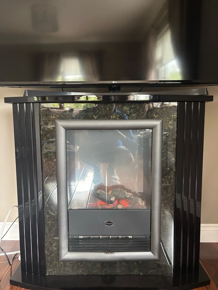 Dimplex electric fire - Image 1