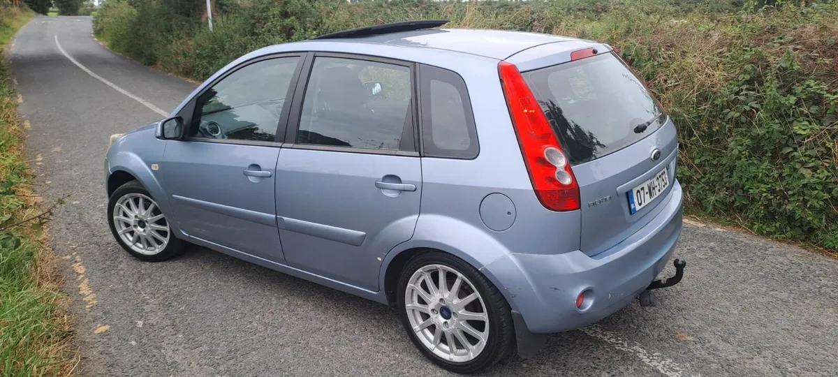 Ford fiesta ( 14 months nct) - Image 2
