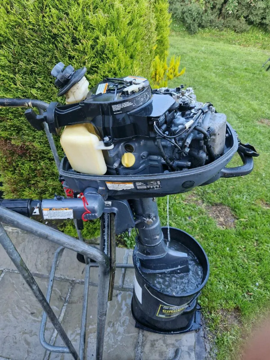 Yamaha 6hp outboard - Image 3