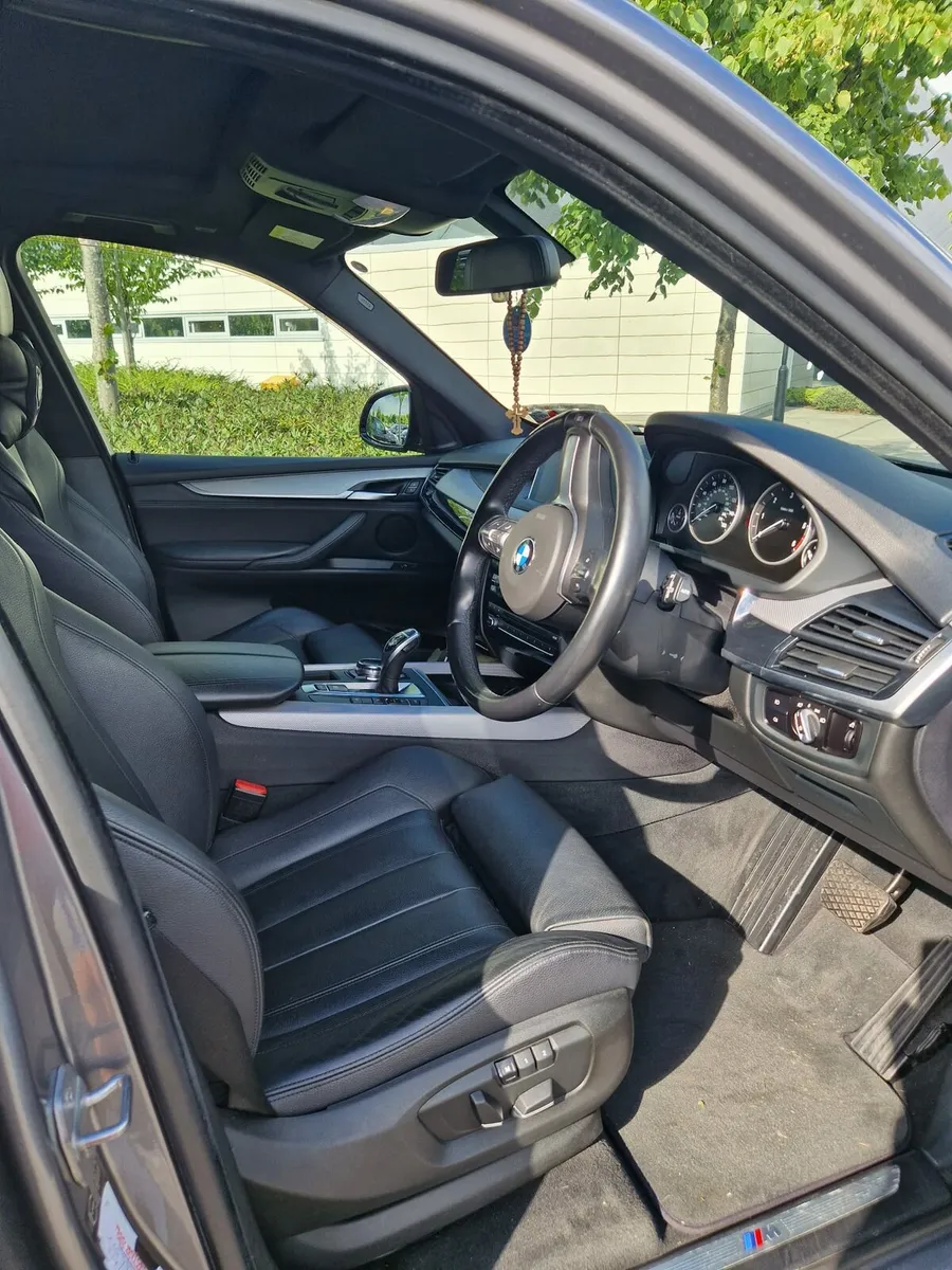 Car - Image 4