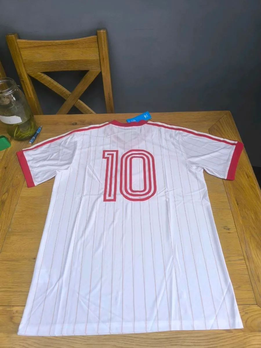 Real Madrid shirts - Image 2