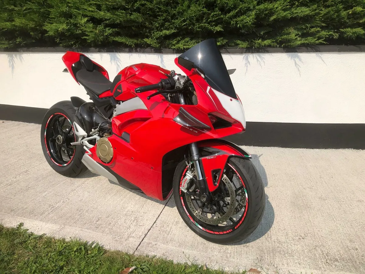 Ducati panigale V4 1100cc - Image 3