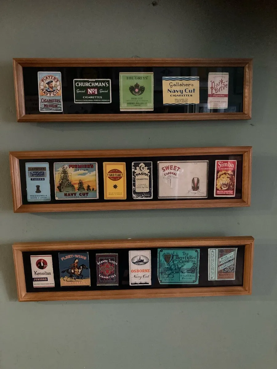 Pub memorabilia - Image 1