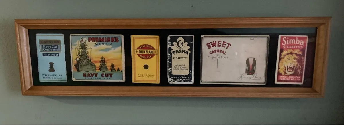 Pub memorabilia - Image 3