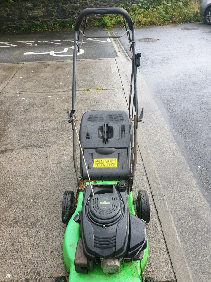 PETROL LAWNMOWER - Image 2