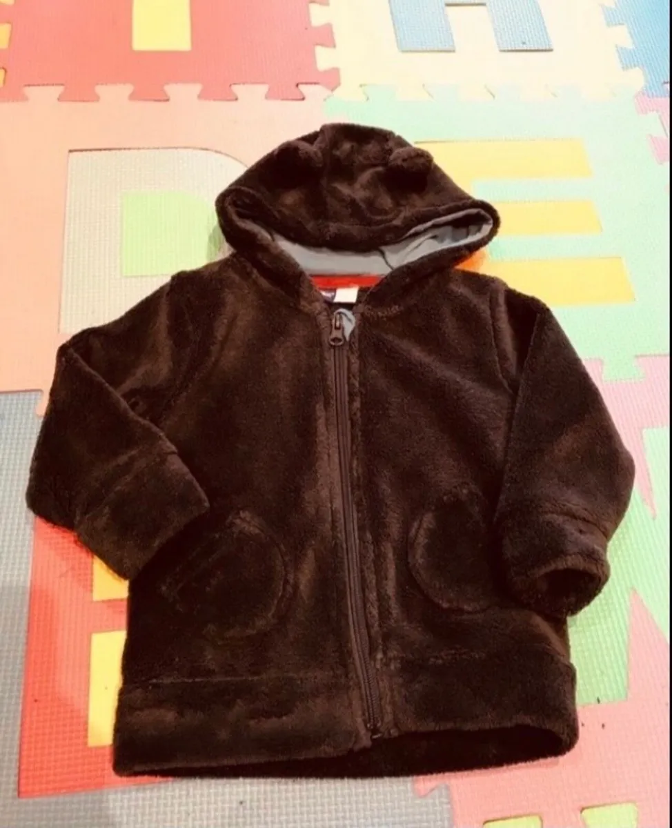 Hoodies/ jumpers up to 2 months - Image 4