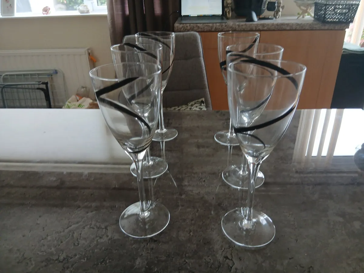 Glasses Need gone asap