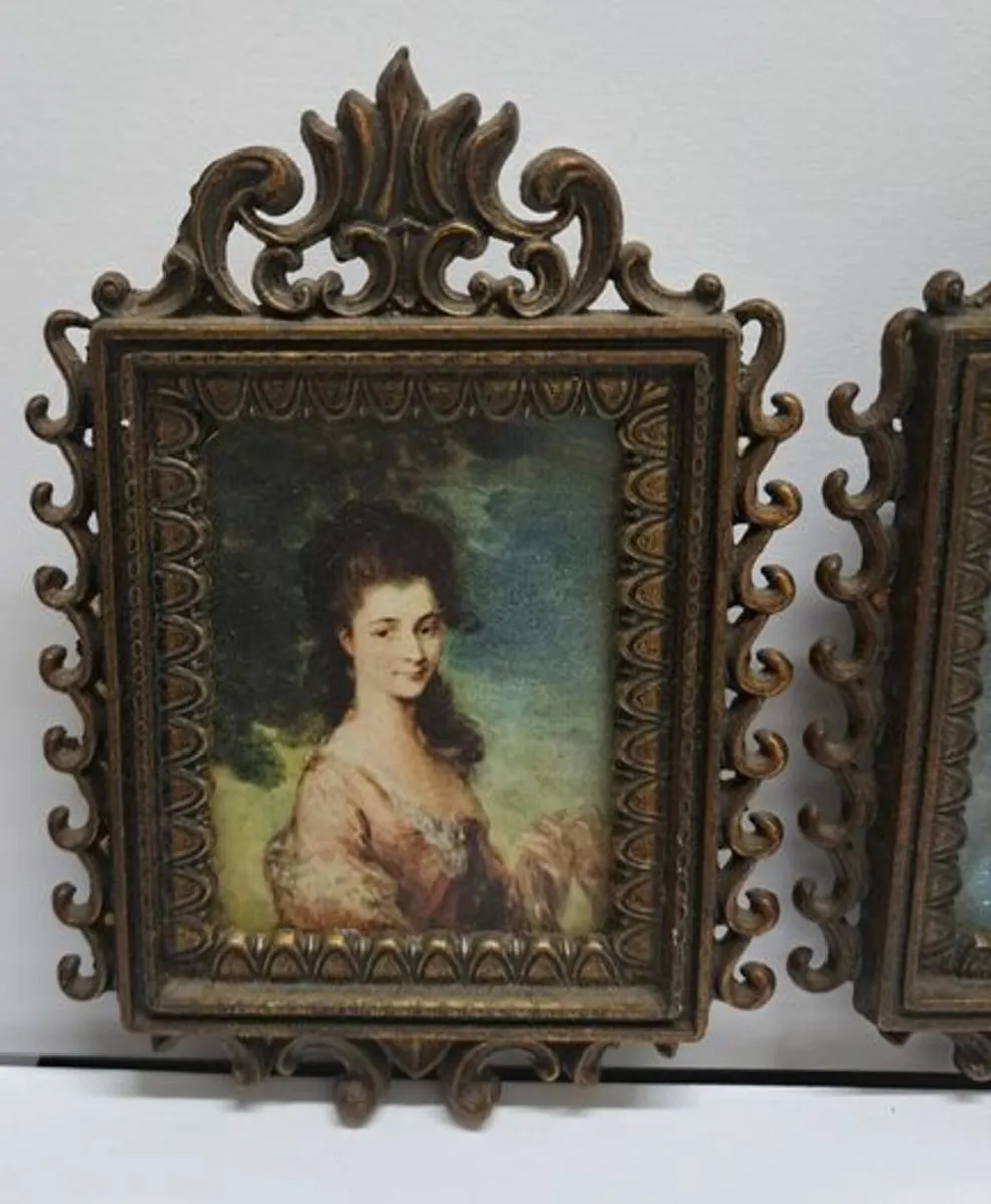 Vintage dollhouse picture frames - Image 4