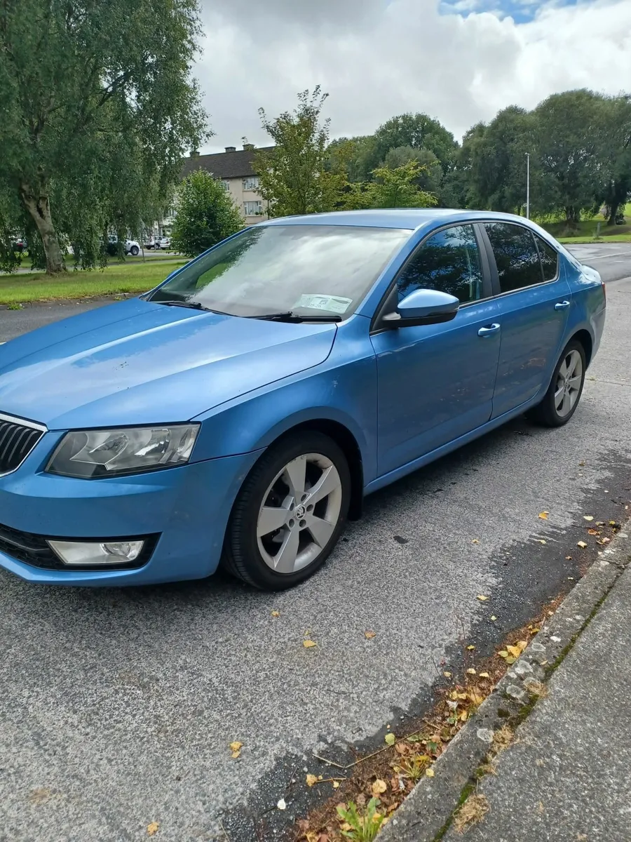 Skoda Octavia 2013 (only 124,000km) - Image 1