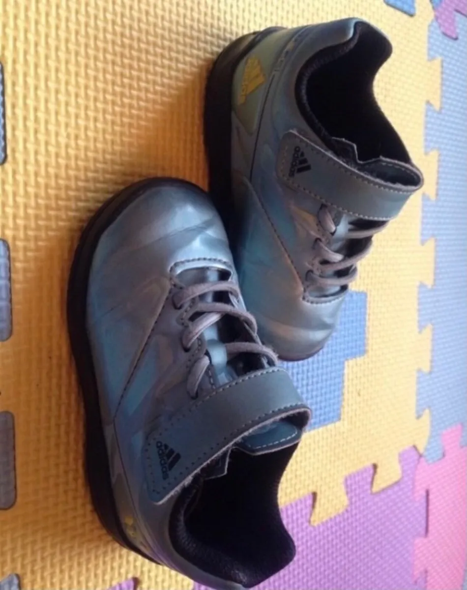 Adidas shoes 5uk - Image 3