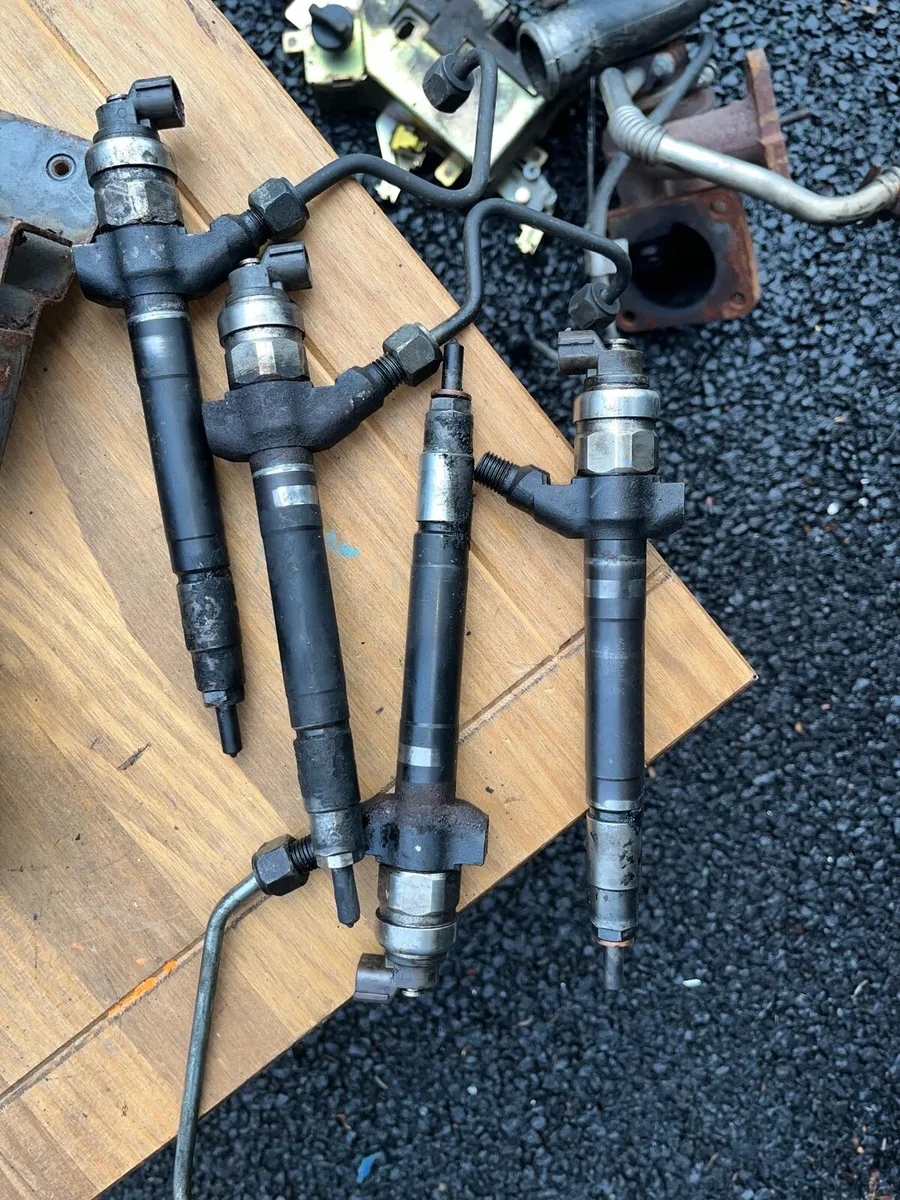 Car part - Image 1