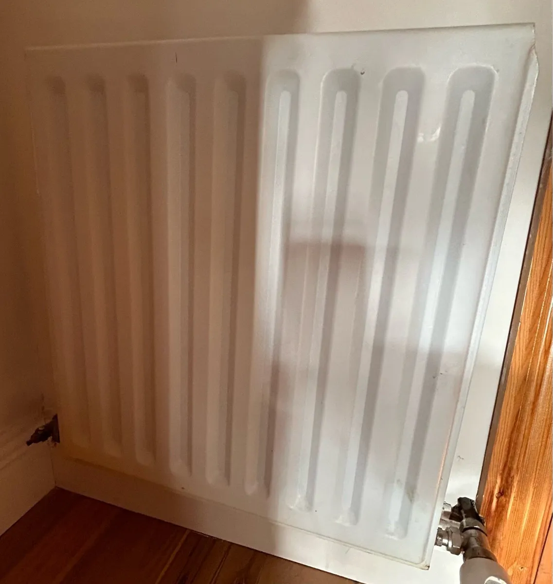 Radiators (2) Priced individually - Image 2