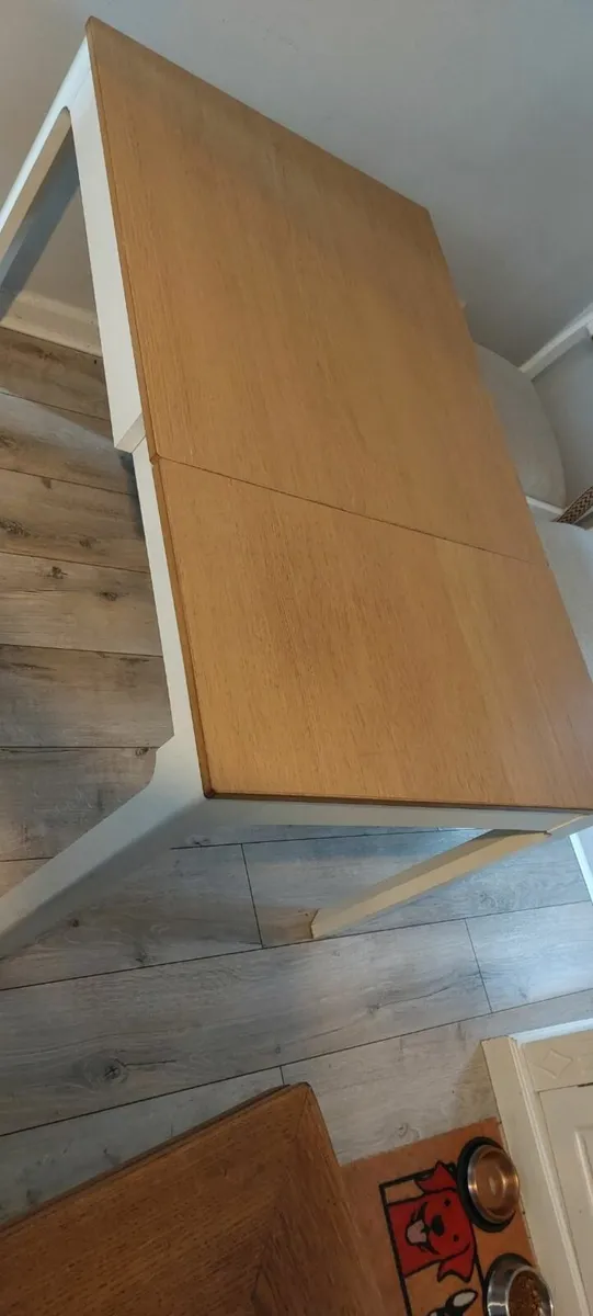 chairs + extendable table - Image 4