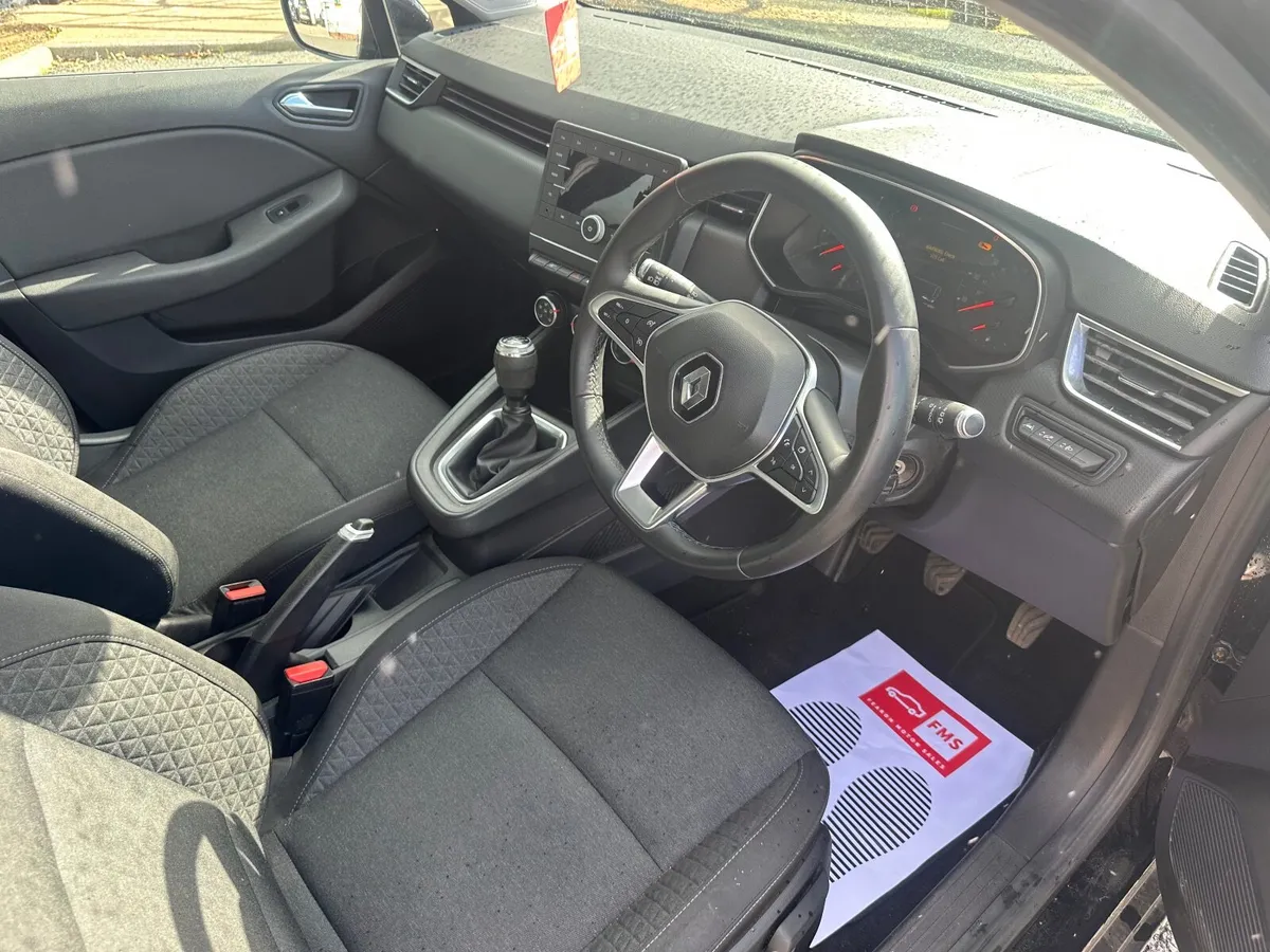 2020 Renault Clio - Image 2