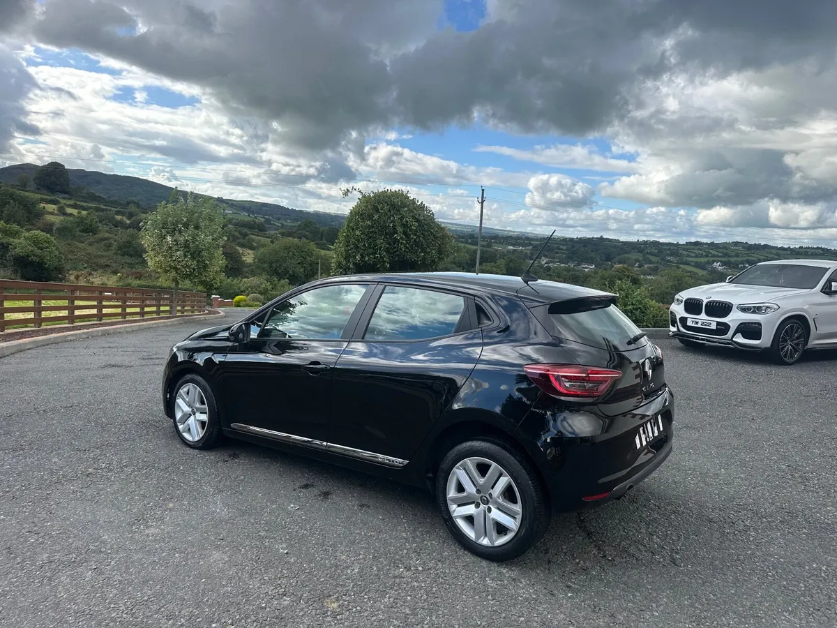 2020 Renault Clio - Image 3