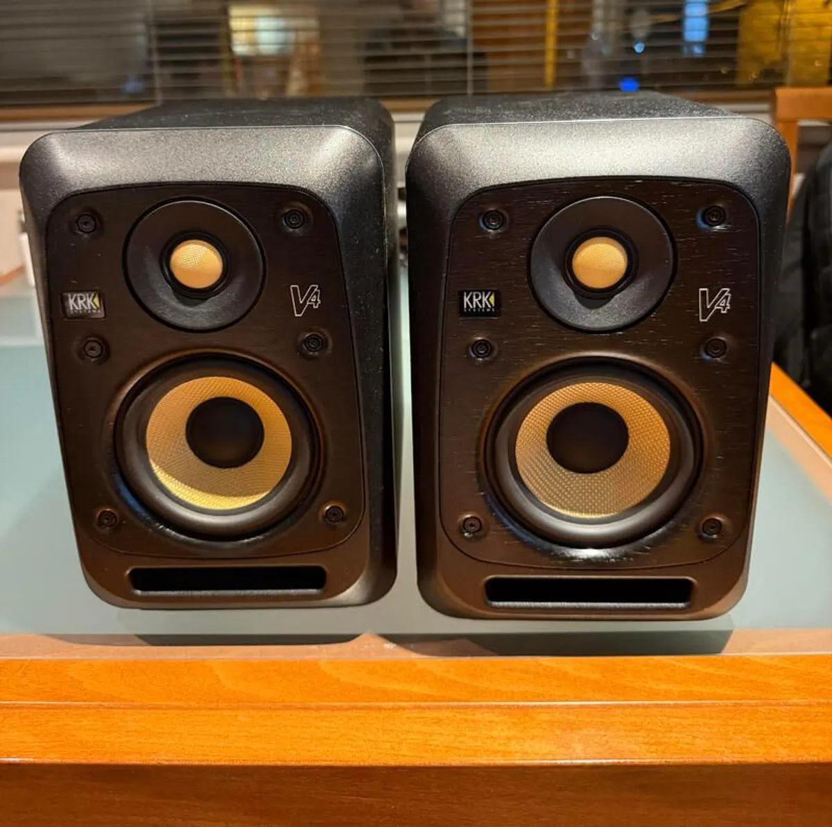 Krk S4 V4