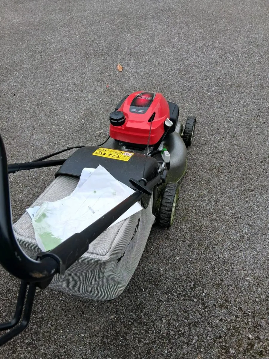 Honda lawn mower for sale - Image 3