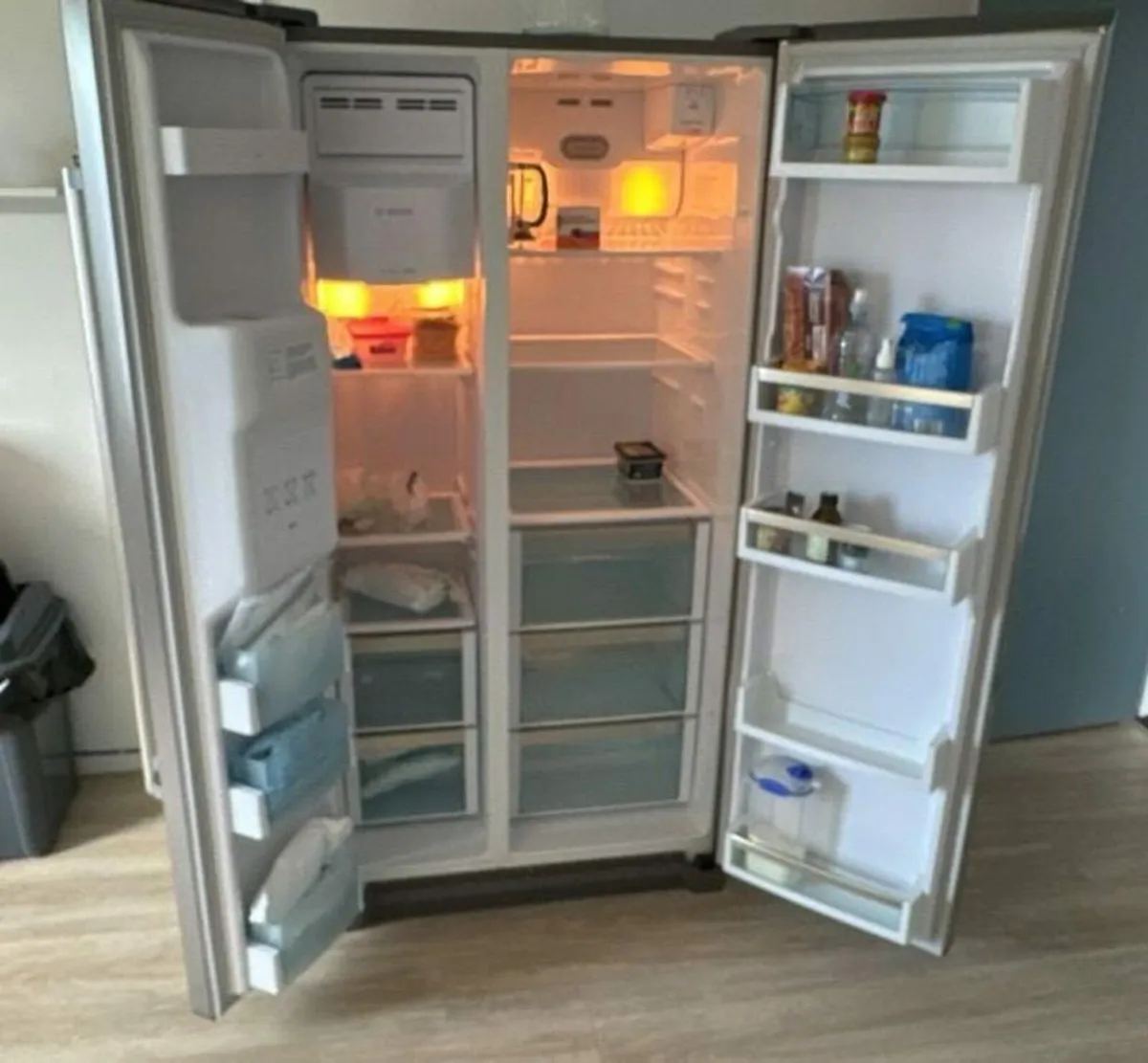 Bosch American Fridge Freezer - Image 2