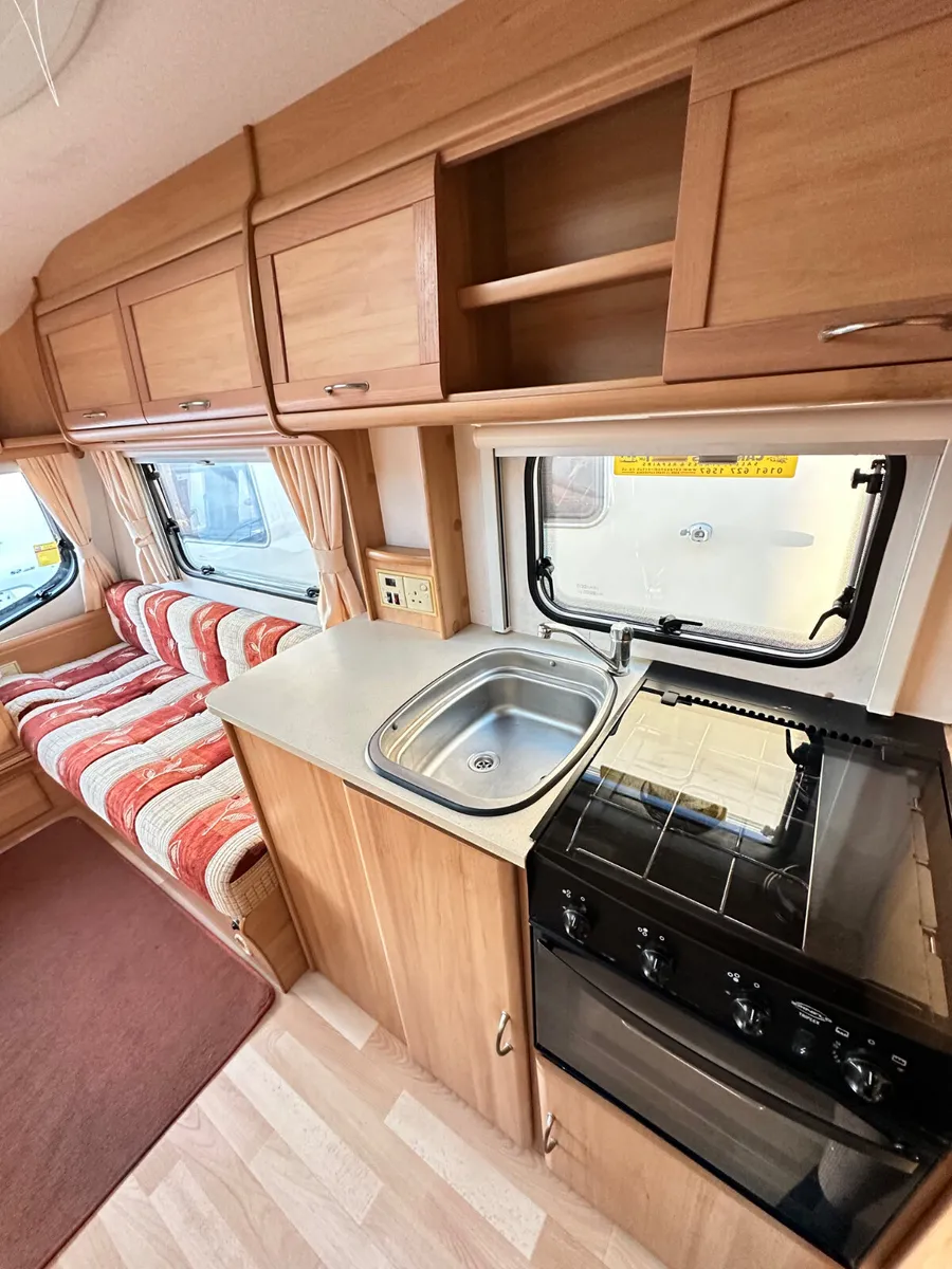 ✨STUNNING AVONDALE DART 6 BERTH✨ - Image 4