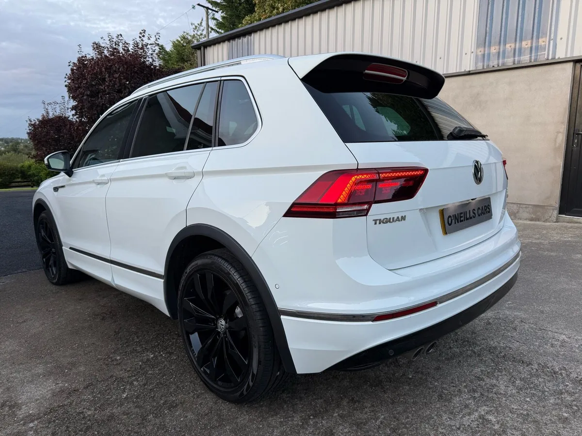 2016 Volkswagen Tiguan 2.0 TDI R Line 4Motion - Image 2