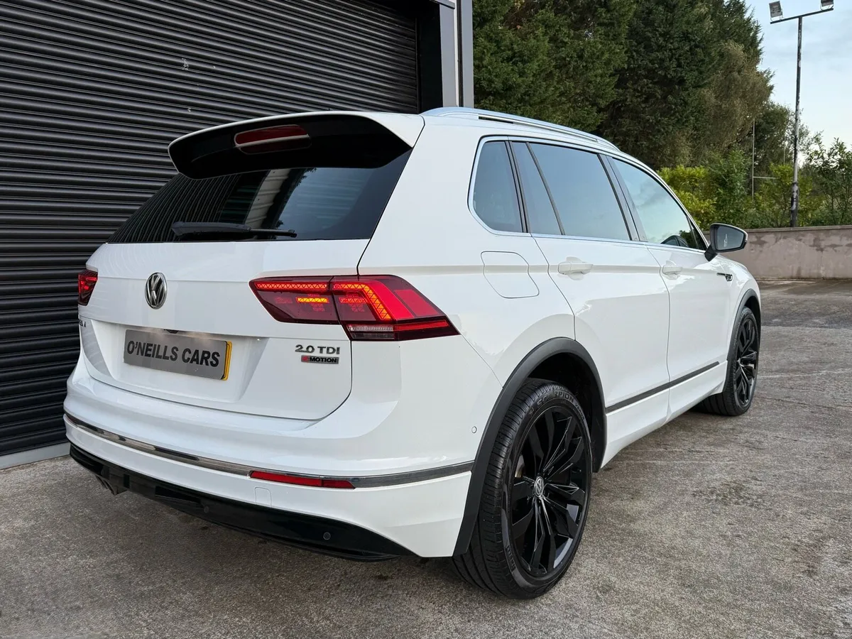 2016 Volkswagen Tiguan 2.0 TDI R Line 4Motion - Image 4