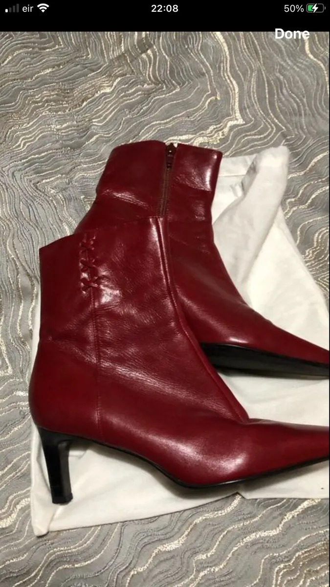 Ladies stunning boots size 5 €20 - Image 1