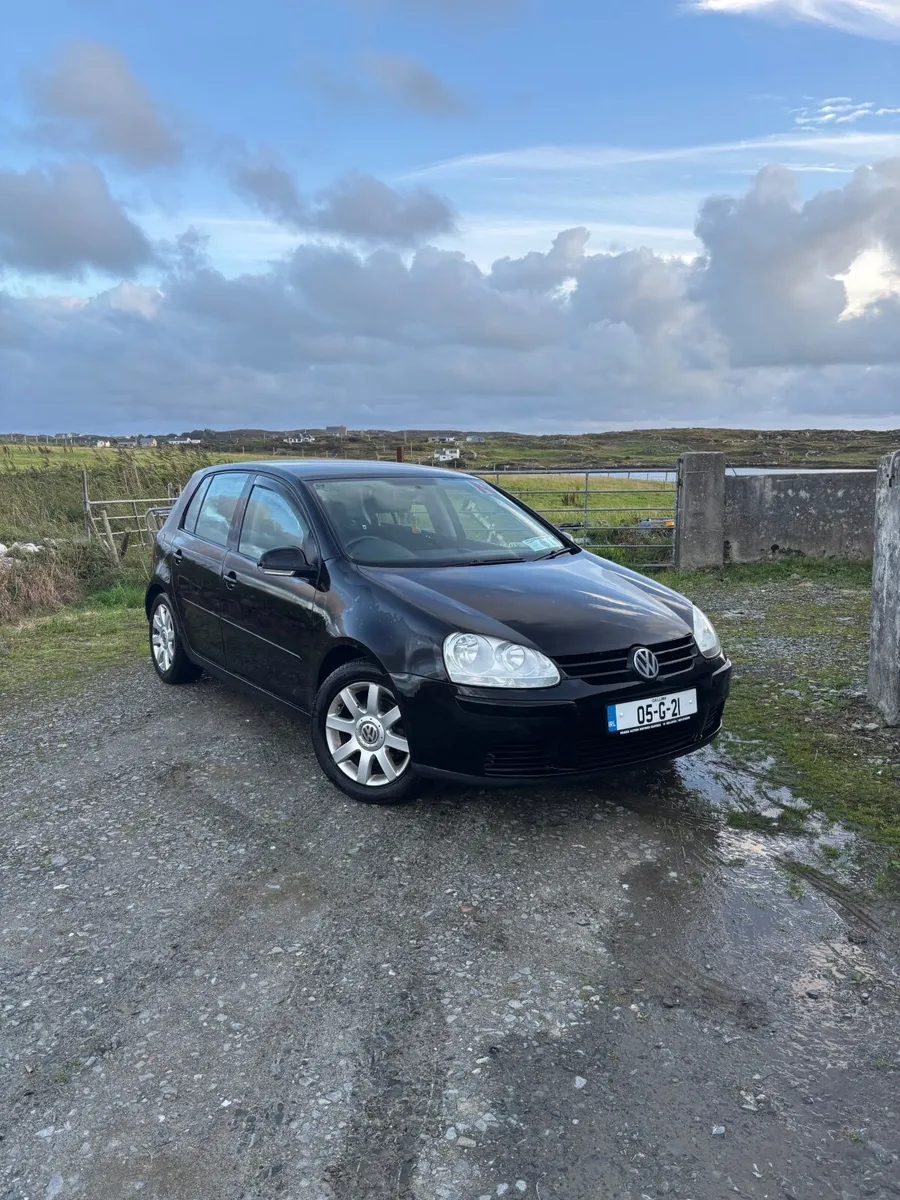 Volkswagen Golf 2005 - Image 1