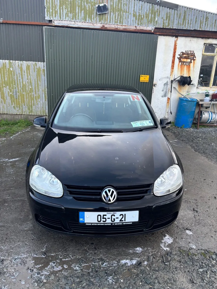 Volkswagen Golf 2005 - Image 2