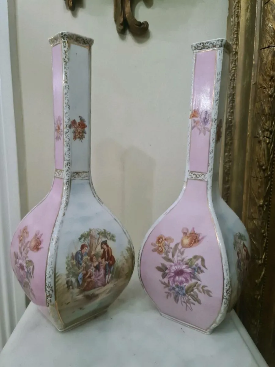 A pair of tall porcelain antique vases - Image 1