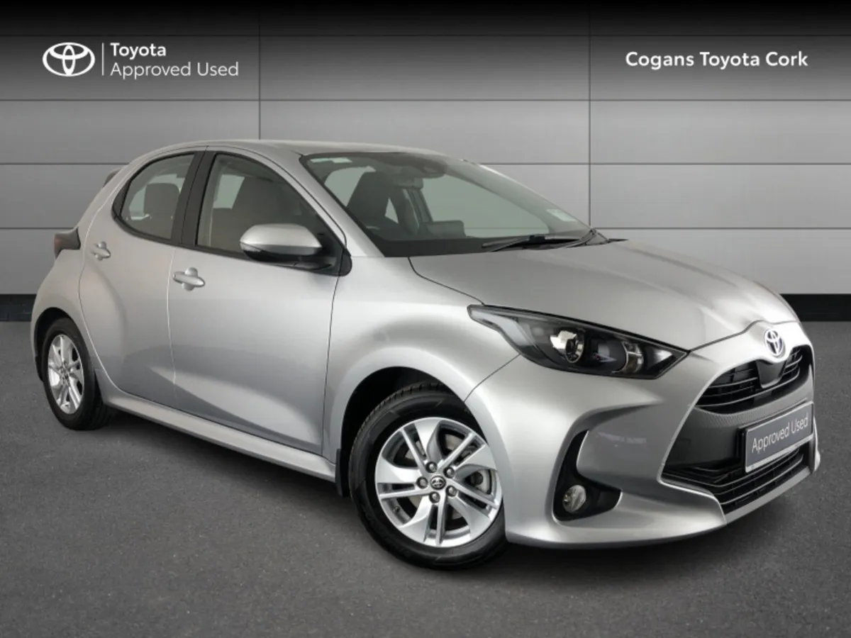 Toyota Yaris 1.5 - Image 1