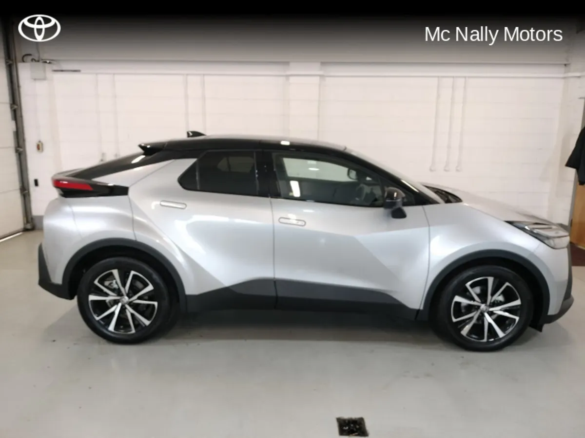 Toyota C-HR HYBRID SPORT+ DEMO 3 FREE SVC SAVE €25 - Image 4