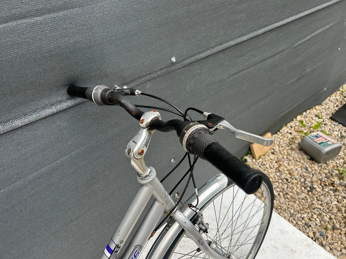 Parkway lady bike ❗️Open 7 days❗️ - Image 2